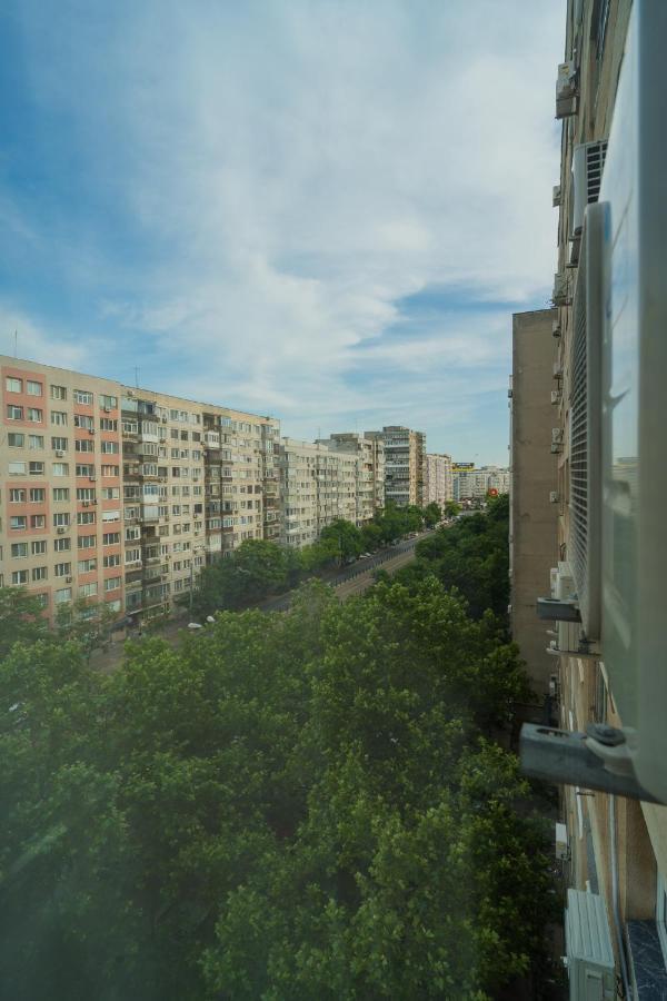 Cozy & Spacious 2Br Apartment With Netflix Bucureşti Eksteriør bilde