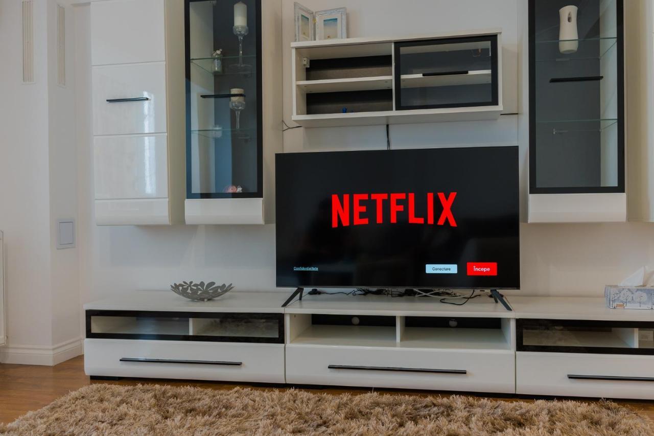 Cozy & Spacious 2Br Apartment With Netflix Bucureşti Eksteriør bilde