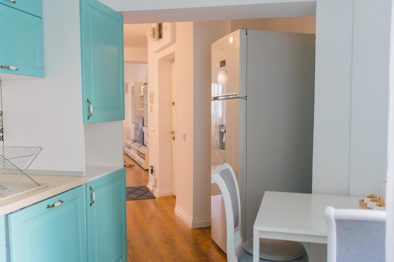Cozy & Spacious 2Br Apartment With Netflix Bucureşti Eksteriør bilde